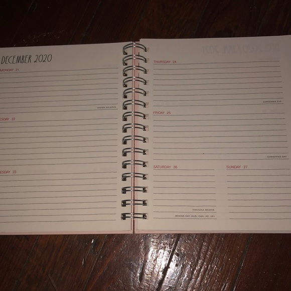 NEW RAE DUNN 2021 SPIRAL “DAY BY DAY” PLANNER 🗓 - Picture 3 of 3